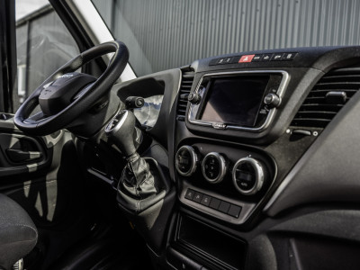 Iveco Daily 35S16V L2H2 | Automaat | Camera | 3.5T Trekgewicht | Climate | Cruise | Euro 6 foto 2