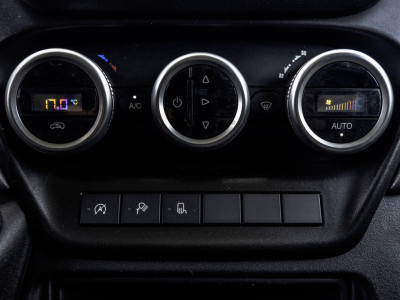 Iveco Daily 35S16V L2H2 | Automaat | Camera | 3.5T Trekgewicht | Climate | Cruise | Euro 6 foto 21