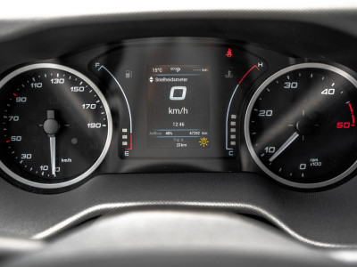 Iveco Daily 35S18 175 PK 3.0 Liter! | Automaat | 3.500 KG trekgewicht | Camera | Cruise | Airco | Trekhaak | 3-Zits 15