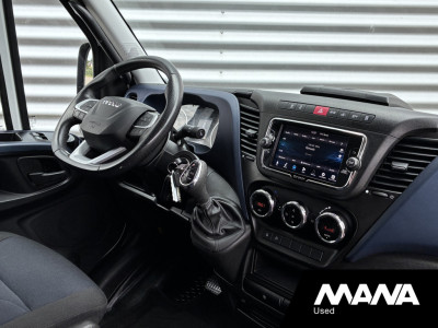 Iveco Daily 35S18 180pk 3.0L L2LH2 Hi-Matic Automaat Imperiaal Trekhaak Cruise Camera Climate Control foto 3