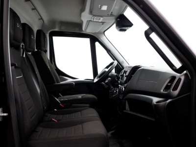 Iveco Daily 35S18 3.0 180pk L4H2 Maxi HiMatic Automaat ACC/LED/Camera/Air-Pro Luchtvering  02-2023 foto 3
