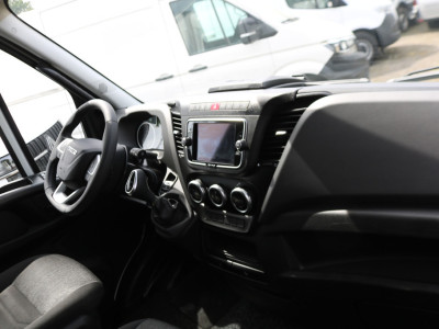 Iveco Daily 35S18 3.0 Automaat Bakwagen met Laadklep foto 21