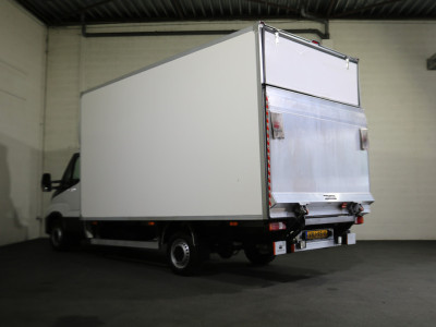 Iveco Daily 35S18 3.0 Automaat Bakwagen met Laadklep foto 7