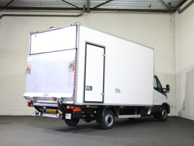 Iveco Daily 35S18 3.0 Automaat Bakwagen met Laadklep foto 9