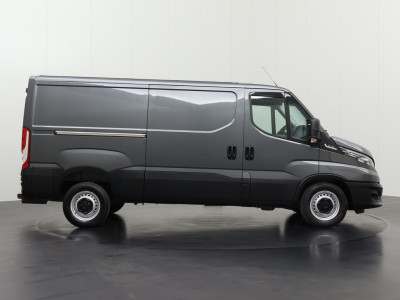 Iveco Daily 35S18 3.0L Hi-Matic Automaat L2H1 | Navigatie | Camera | Airco | Cruise | 3-Zits 13
