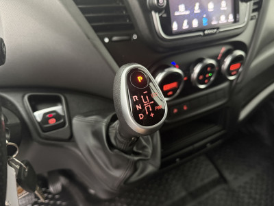 Iveco Daily 35S18 3.0L Hi-Matic Automaat L2H1 | Navigatie | Camera | Airco | Cruise | 3-Zits 16