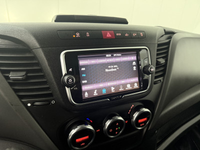 Iveco Daily 35S18 3.0L Hi-Matic Automaat L2H1 | Navigatie | Camera | Airco | Cruise | 3-Zits 17