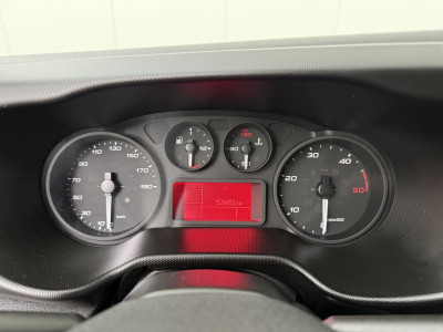 Iveco Daily 35S18 3.0Ltr Bakwagen+Laadklep 450x211x230 | Dakspoiler | Zijdeur | Airco | Cruise | 3-Zits 14
