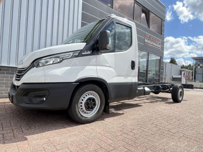 Iveco Daily 35S18 HA8 3.0 410 Aut. Chassis Cabine Airco/Cruise/Nav foto 20