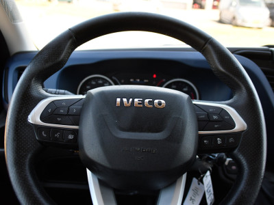 Iveco Daily 35S18HV 3.0 L2H1 Black Edition Camera, Adaptieve Cruise, LED, 180pk, Automaat, 3500kg Trekhaak, Clima, Multimedia, Uniek! foto 14