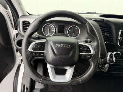 Iveco Daily 35S18HV 3.0Ltr Hi-Matic Automaat L2H2 | Led | 3500Kg Trekhaak | Navigatie | Camera | Airco | Cruise | 3-Zits | Betimmering foto 14