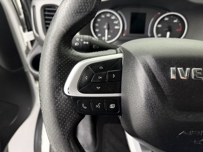 Iveco Daily 35S18HV 3.0Ltr Hi-Matic Automaat L2H2 | Led | 3500Kg Trekhaak | Navigatie | Camera | Airco | Cruise | 3-Zits | Betimmering foto 15