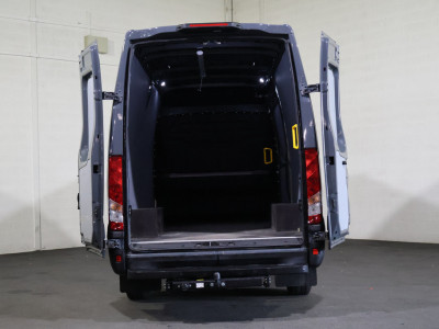 Iveco Daily 35S18 L2 H2 Automaat Airco Navigatie 3.5T Trekhaak 11