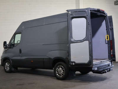 Iveco Daily 35S18 L2 H2 Automaat Airco Navigatie 3.5T Trekhaak 12