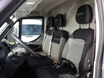 Iveco Daily 35S18 L2 H2 Automaat Airco Navigatie 3.5T Trekhaak 2