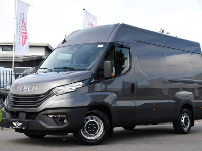 Iveco Daily 35S18 L2H2 PB Edition FACELIFT! Virtual, Adaptieve Cruise, Camera, Carplay, Automaat, 3500kg Trekhaak, Sensoren, 180pk, Multimedia, Uniek! foto 4