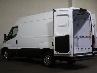 Iveco Daily 35S21 3.0 210pk Hi-Matic Automaat Navigatie Camera foto 12