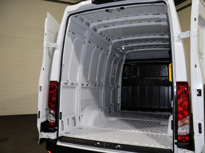 Iveco Daily 35S21 3.0 210pk Hi-Matic Automaat Navigatie Camera foto 14