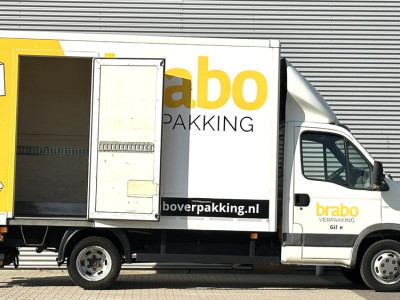 Iveco Daily 40C15 375 Bakwagen met laadklep en trekhaak foto 5