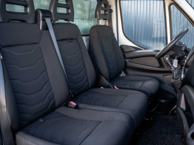 Iveco Daily 40C17 3.0L | 170 PK | 3-Zits | Navi | Climate | Trekhaak foto 13