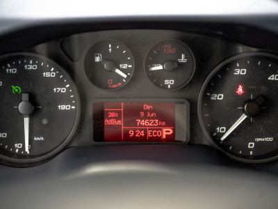 Iveco Daily 40C18 3.0L 180PK | Camperkandidaat | 1ste Eigenaar | Automaat | Euro 6 | Camera | 3.5T Trekgewicht foto 15