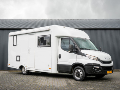 Iveco Daily 40C18 3.0L 180PK | Camperkandidaat | 1ste Eigenaar | Automaat | Euro 6 | Camera | 3.5T Trekgewicht foto 4