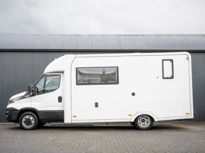Iveco Daily 40C18 3.0L 180PK | Camperkandidaat | 1ste Eigenaar | Automaat | Euro 6 | Camera | 3.5T Trekgewicht foto 5