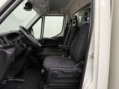 Iveco Daily 40C18 BE-Clixstar Koelbakwagen | Laadklep | 12/220V | Airco | Cruise | 3-Persoons foto 19