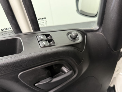 Iveco Daily 40C18 BE-Clixstar Koelbakwagen | Laadklep | 12/220V | Airco | Cruise | 3-Persoons foto 8