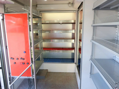 Iveco Daily 72 C 18 Verkoopwagen. Prijs 24.500,-- euro ex. foto 4