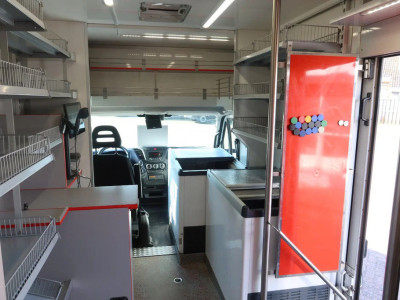 Iveco Daily 72 C 18 Verkoopwagen. Prijs 24.500,-- euro ex. foto 5
