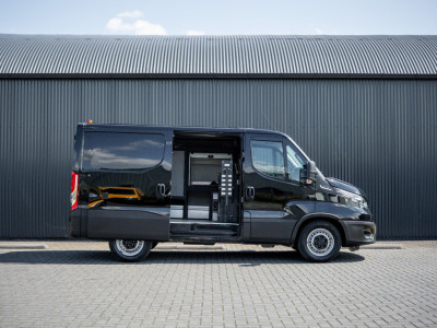 Iveco Daily L1H1 | Automaat | Trekhaak 3.5T | Volledig ingericht | LED | Camera | Cruise | Airco 7
