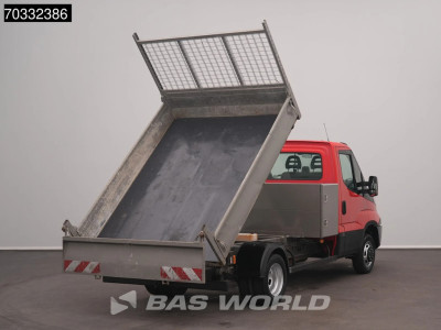 Iveco Daily 35C12 Kipper met Kist Dubbellucht 3,5t Trekvermogen Airco Cruise Euro6 Tipper Benne Kieper Airco Trekhaak Cruise control foto 2