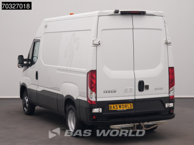 Iveco Daily 35C13 Dubbellucht 3,5t Trekhaak L2H2 Airco Cruise Camera Werkplaatsinrichting Euro6 L2 Airco Trekhaak Cruise control 6