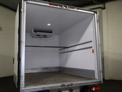 Iveco Daily 35C14 Automaat Koelwagen Bakwagen met Laadklep foto 12