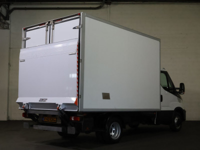 Iveco Daily 35C14 Automaat Koelwagen Bakwagen met Laadklep foto 9