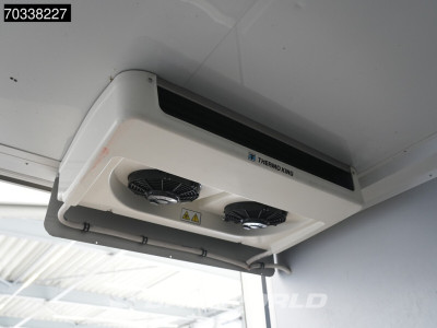 Iveco Daily 35C14 Koelwagen Vriezer Thermo King V-500-MAX 230v Stekker Euro6 Bakwagen Gekoeld Koel Koeler Kühl Kühler Kühlwagen Kühlkoffer Vries Vriezer Vrieswagen Frigo Bakwagen Cruise control foto 15