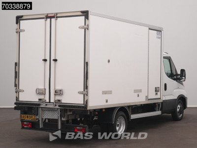 Iveco Daily 35C14 Koelwagen Vriezer Thermo King V-500-MAX 230v Stekker Euro6 Bakwagen Gekoeld Koel Koeler Kühl Kühler Kühlwagen Kühlkoffer Vries Vriezer Vrieswagen Frigo Bakwagen Cruise control foto 2