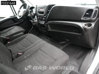 Iveco Daily 35C15 3.0L Euro6 Laadklep 2x Zijdeur 3,5t Trekhaak Dubbellucht Bakwagen Airco Cruise Meubelbak Koffer Mobekoffer LBW Tail Lift Airco Trekhaak Cruise control foto 14