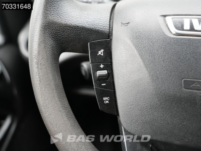 Iveco Daily 35C15 3.0L Euro6 Laadklep 2x Zijdeur 3,5t Trekhaak Dubbellucht Bakwagen Airco Cruise Meubelbak Koffer Mobekoffer LBW Tail Lift Airco Trekhaak Cruise control foto 20