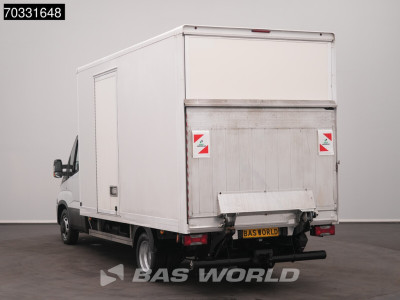 Iveco Daily 35C15 3.0L Euro6 Laadklep 2x Zijdeur 3,5t Trekhaak Dubbellucht Bakwagen Airco Cruise Meubelbak Koffer Mobekoffer LBW Tail Lift Airco Trekhaak Cruise control foto 6