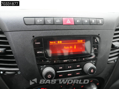 Iveco Daily 35C15 3.0L Kipper Dubbele Cabine 3,5t Trekhaak Dubbel Lucht Airco Cruise Euro6 Tipper Benne Kieper DoKa Airco Trekhaak Cruise control foto 16