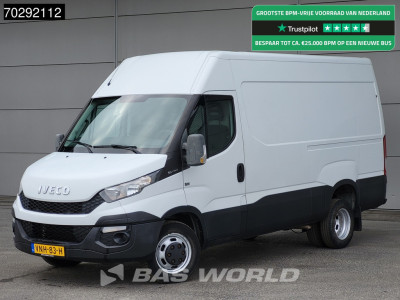 Iveco Daily 35C15 3,0L Dubbellucht L2H2 3,5t Trekhaak Navi Airco Cruise Camera L2 12m3 Airco Trekhaak Cruise control