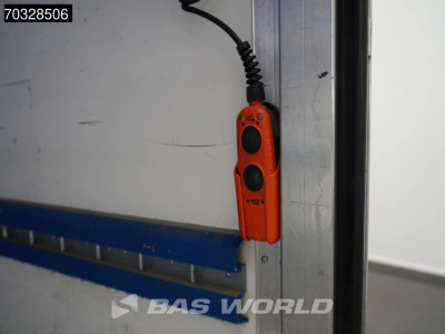 Iveco Daily 35C16 3.0L Automaat Laadklep Zijdeur Dubbellucht Bakwagen Airco Cruise Camera DHollandia Euro6 Meubelbak Koffer Airco Cruise control 10