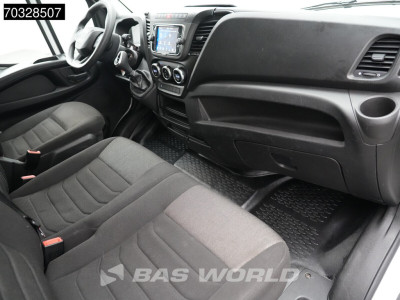 Iveco Daily 35C16 3.0L Automaat Laadklep Zijdeur Dubbellucht Bakwagen Airco Cruise Camera DHollandia Euro6 Meubelbak Koffer Mobelkoffer LBW Tail Lift Airco Cruise control 14