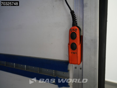 Iveco Daily 35C16 3.0L Laadklep Dubbellucht 160PK Bakwagen Airco Cruise Euro6 Meubelbak Koffer Airco Cruise control 10