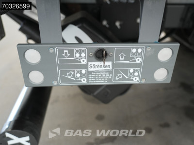 Iveco Daily 35C16 3.0L Laadklep Dubbellucht 160PK Bakwagen Airco Cruise Euro6 Meubelbak Koffer Airco Cruise control 12
