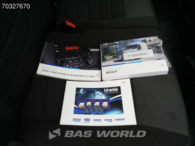 Iveco Daily 35C16 3.0L Laadklep Dubbellucht Bakwagen Airco Cruise Euro6 Meubelbak Koffer Airco Cruise control 17