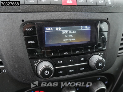 Iveco Daily 35C16 3.0L Laadklep Dubbellucht Bakwagen Airco Cruise Euro6 Meubelbak Koffer Airco Cruise control 18