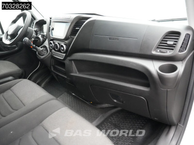 Iveco Daily 35C16 3.0L Laadklep NEW MODEL Dubbellucht 160PK Bakwagen Airco Cruise DHollandia Euro6 Meubelbak Koffer Airco Cruise control 14